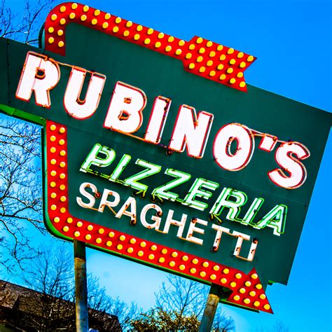 Rubinos Pizzeria